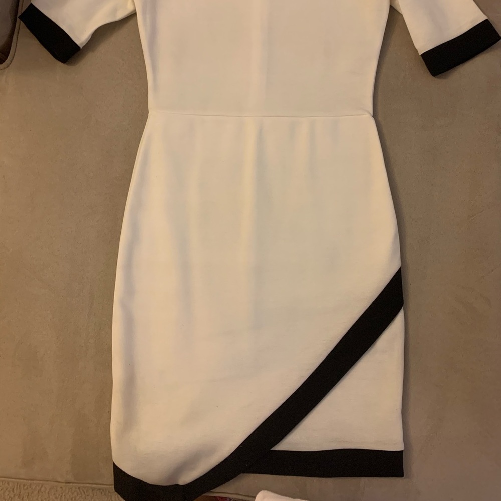 Black and white dress - Picture 2 of 2